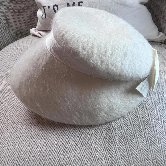 Neumann Englander Snowdrop Women’s Vintage White Hat  from the 1960s.‎ - Picture 4 of 9